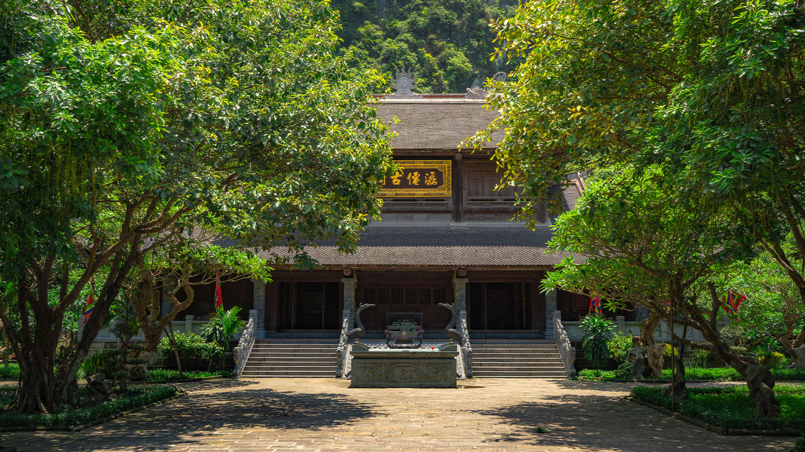 Trang An - Ninh Binh