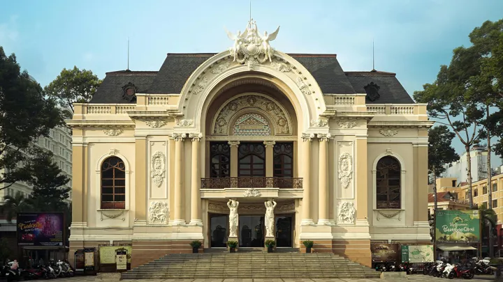 Opera-Saigon
