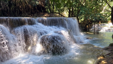 cascate-kuang-si-laos