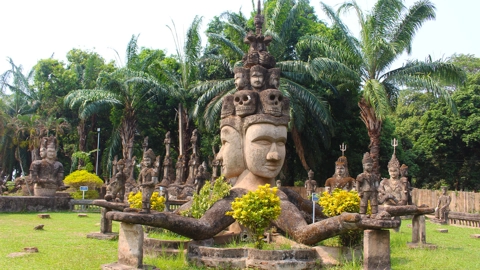 linguaggio-corpo-laos