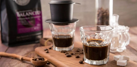 Cafe-filtre-au-Vietnam