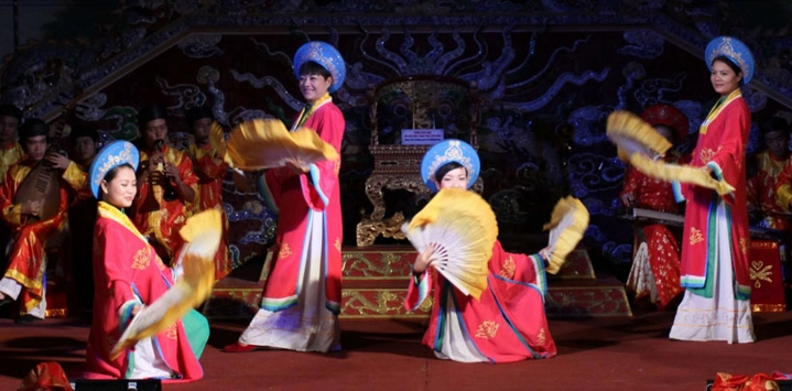 La-musique-de-la-Citadelle-de-Hue