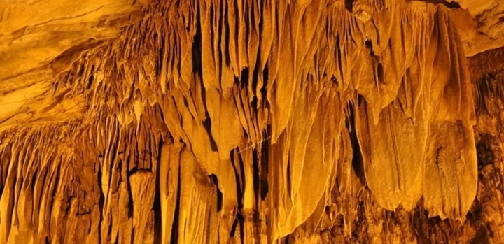 Grotte-de-Nguom-Ngao