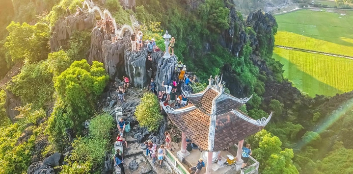 Cave-de-Mua-Ninh-Binh