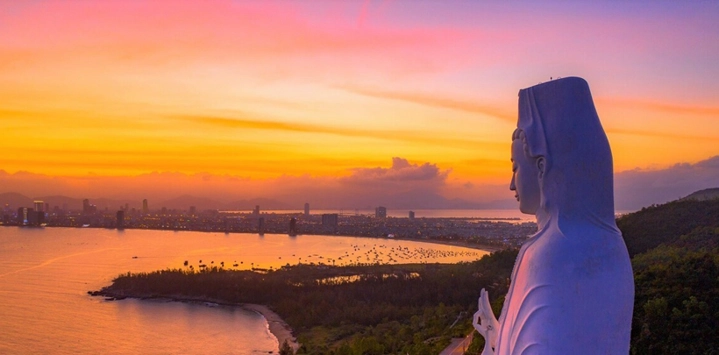 La-pagode-de-Linh-Ung