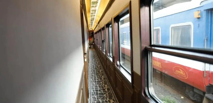 Train-Hanoi-Hai-Phong