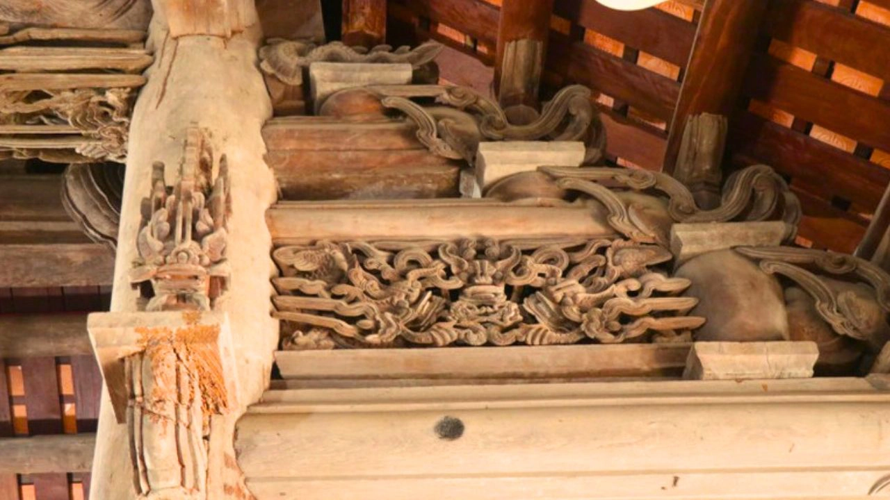 casa-comune-di-dinh-bang