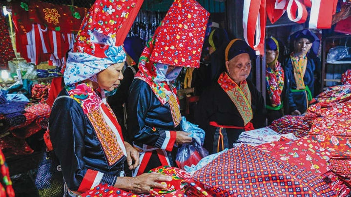 Marche-local-au-Vietnam