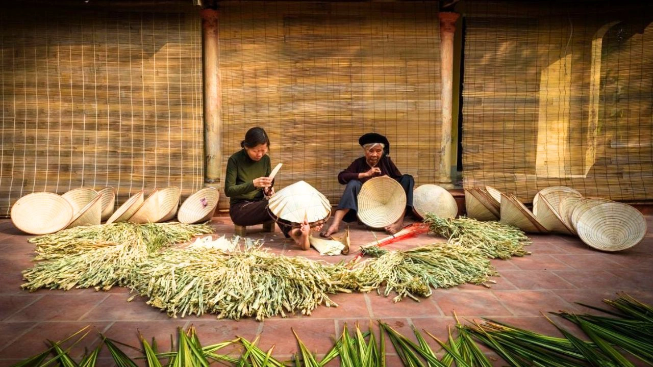 villaggio-del-cappello-conico