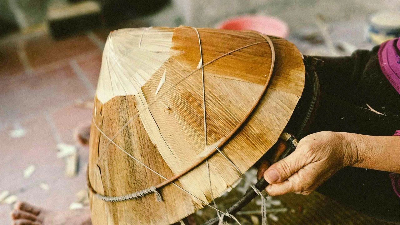 villaggio-del-cappello-conico