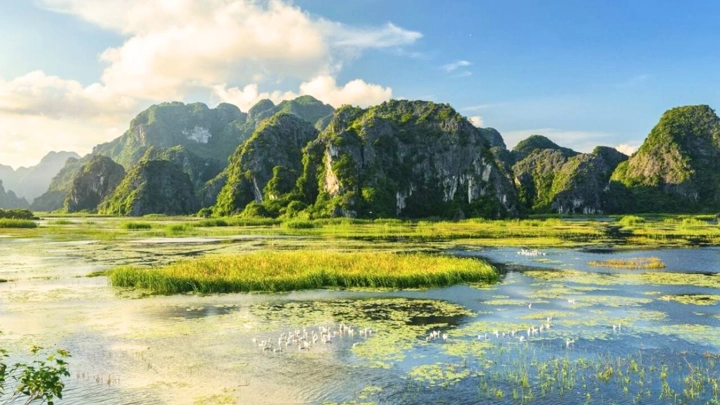 Van-Long-Ninh-Binh