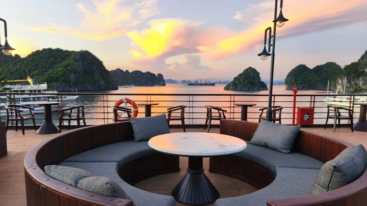 Bai-Tu-Long-Cycad-Cruise