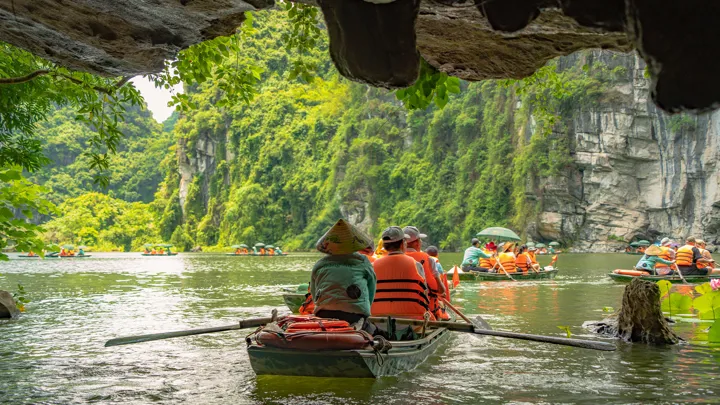 Balade-en-barque-à-Trang An