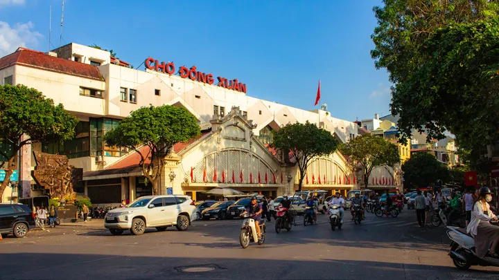Marché local Dong Xuan